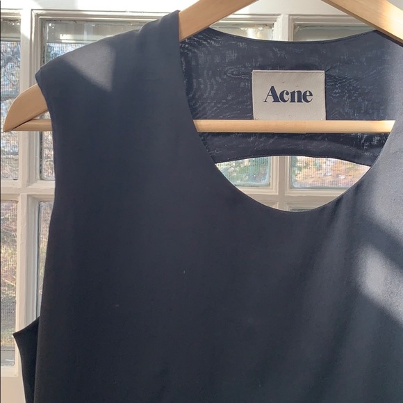 SOLD. ACNE simple black raw hem gorgeous back dress 36/S - Picture 2 of 5